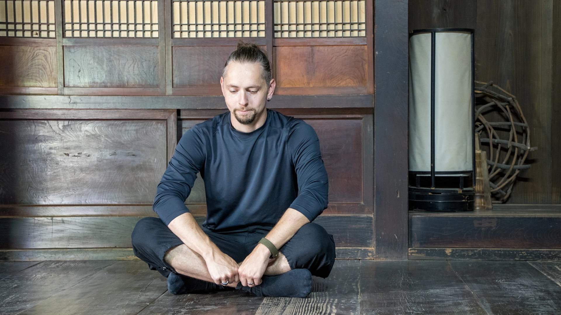 Matthias Eger auf Reisen in Japan — Herkunft des Ai-Indigo-Gedankens (藍 = Indigo, AI = KI)